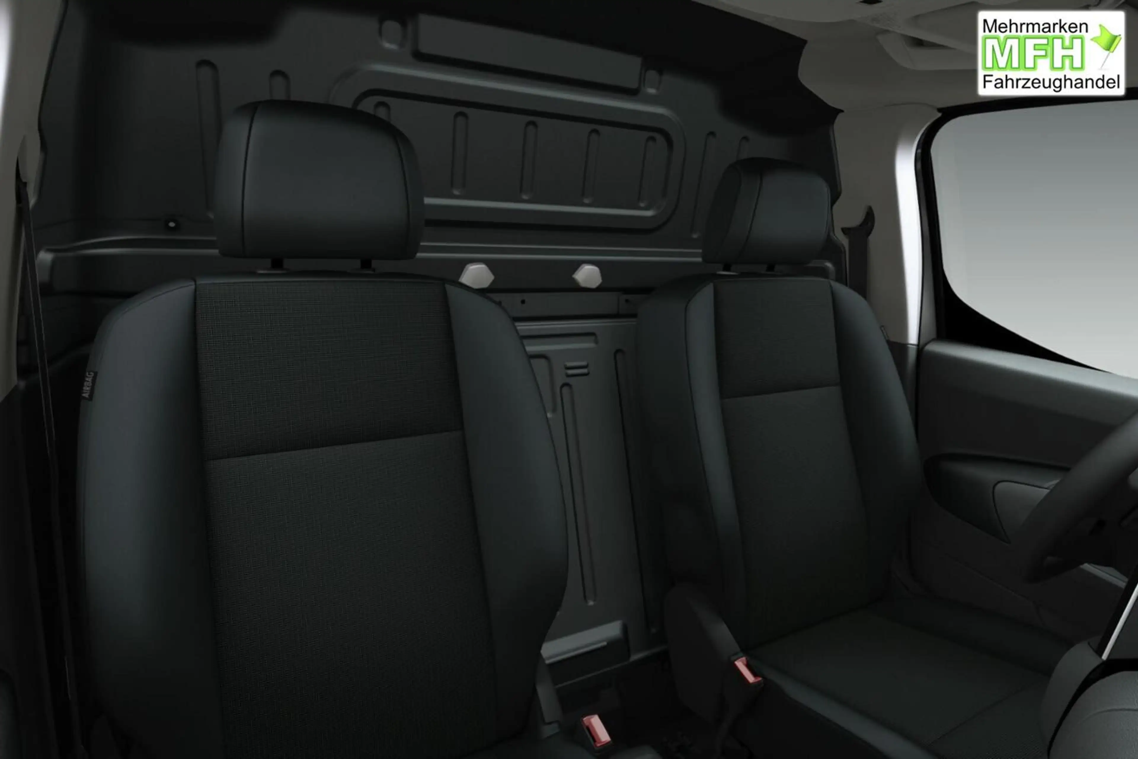 Opel Combo XL AT8 WinterP CarPlay Kam PDC Gummiboden 96 kW... — photo 7