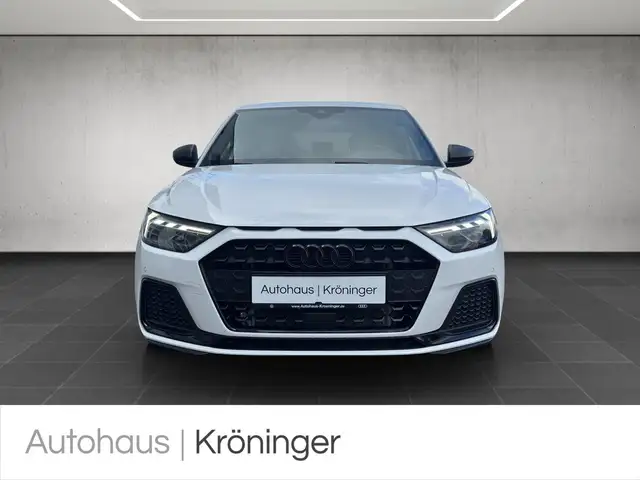 Audi A1 view 5