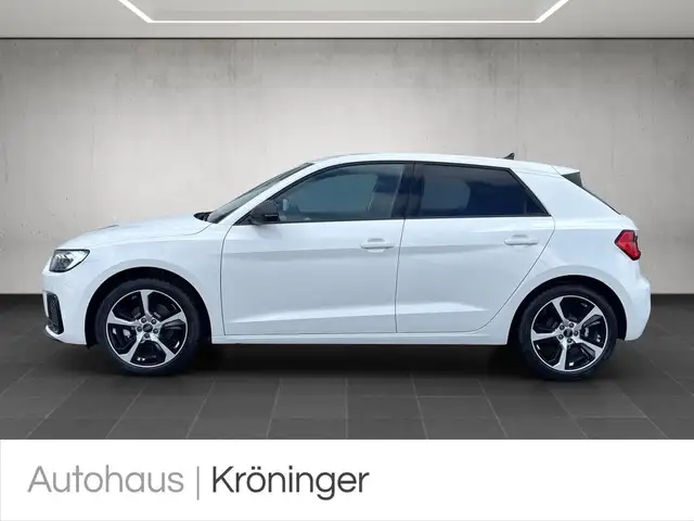 Audi A1 view 3