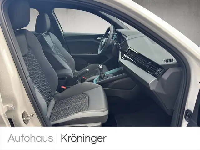 Audi A1 view 9