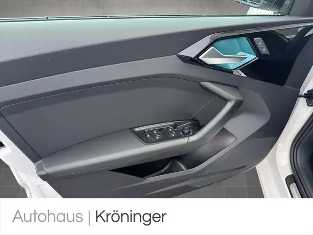 Audi A1 view 8