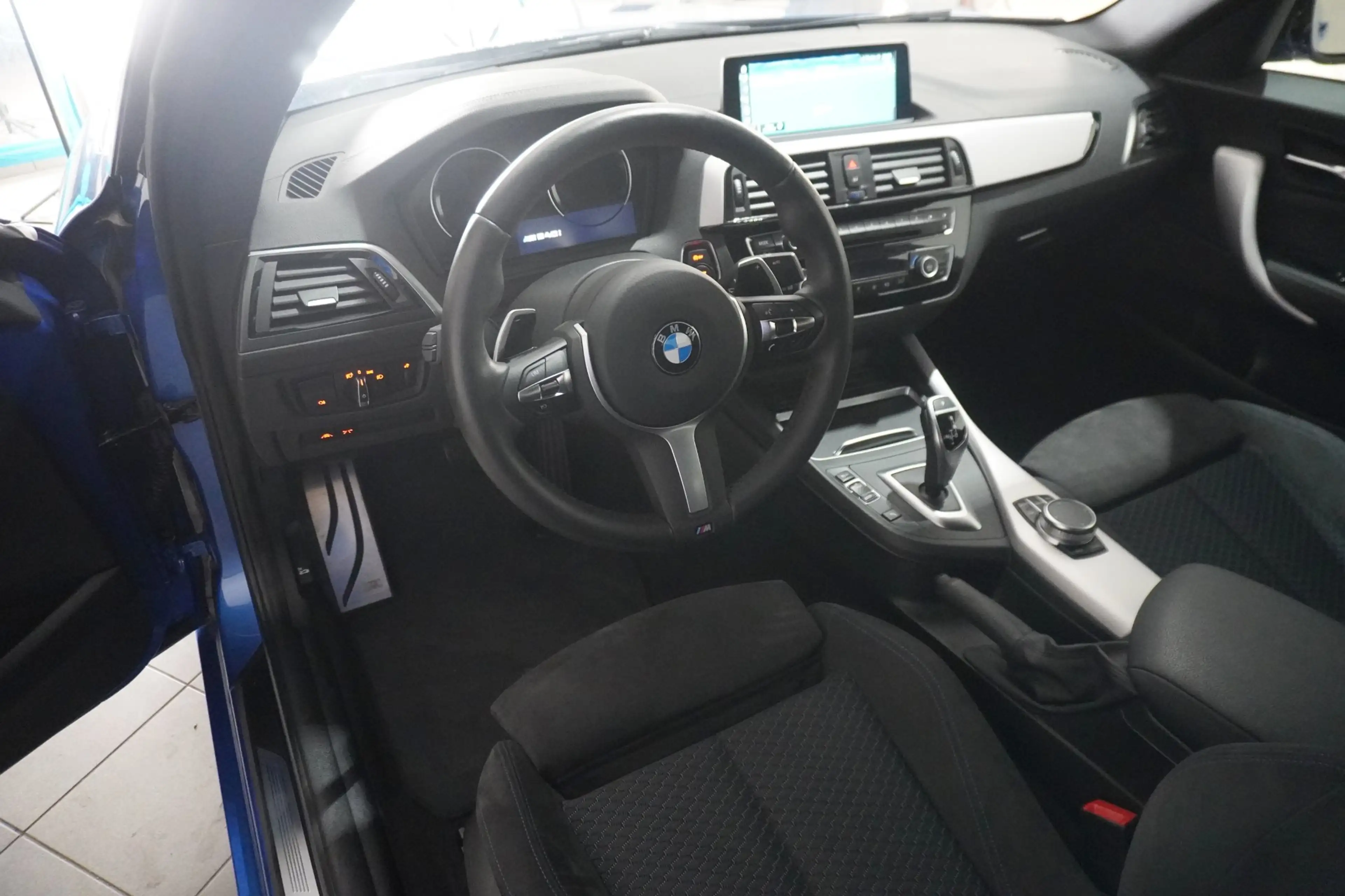 BMW 240 M240i xDrive — photo 6