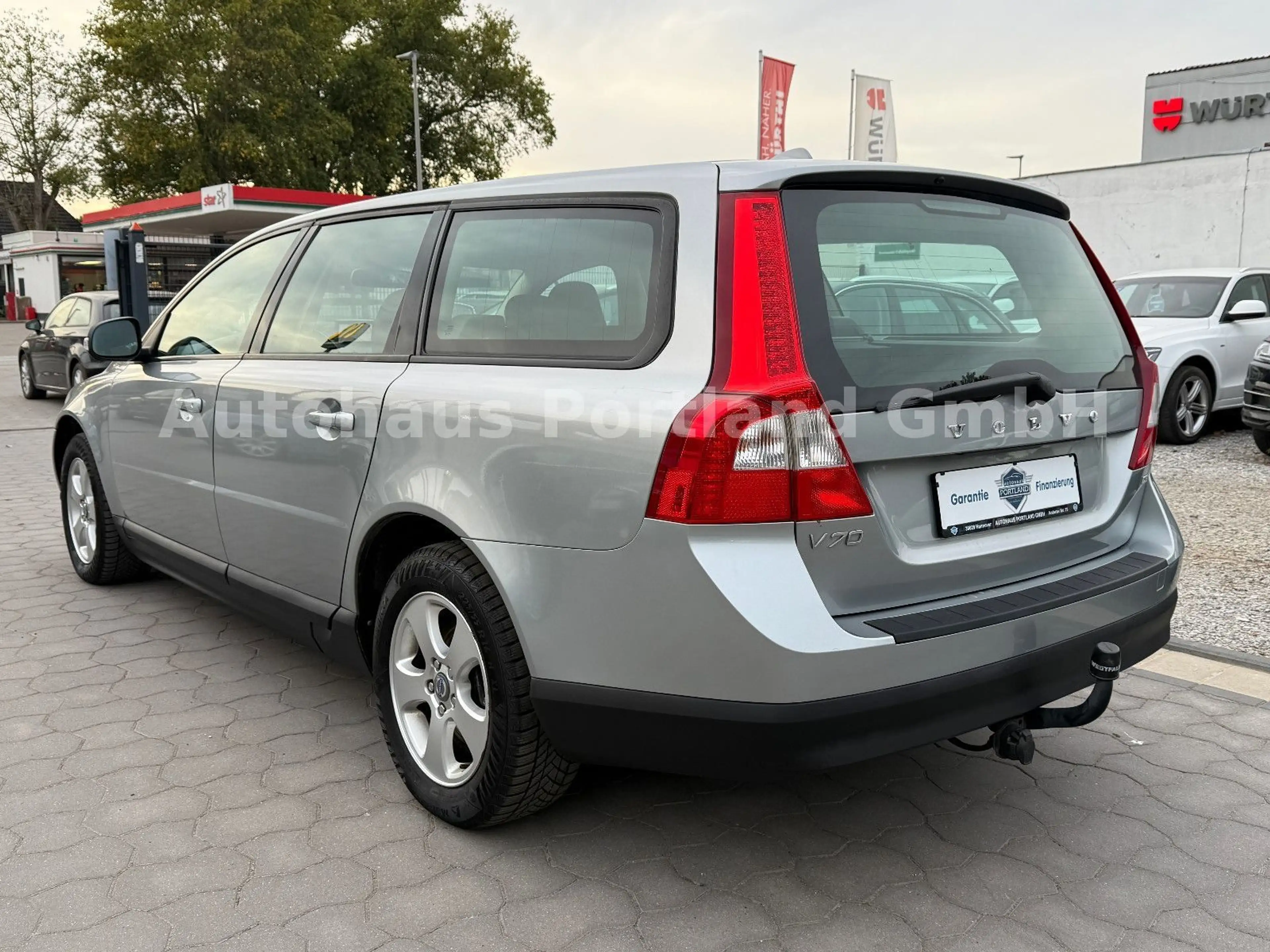 Volvo V70 2.4 D5 Kinetic/S-Heft/5 Zylinder/ZR 21 — photo 10