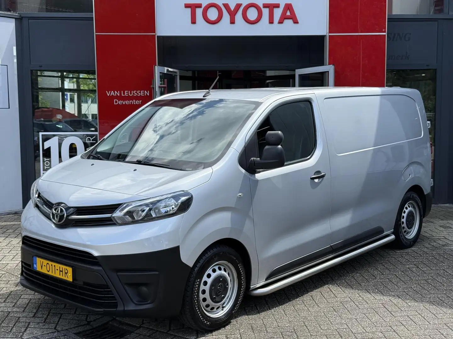 Toyota Proace Worker 1.6 D-4D COOL COMFORT OPRIJPLAAT PARK-SENSO Zilver - 1