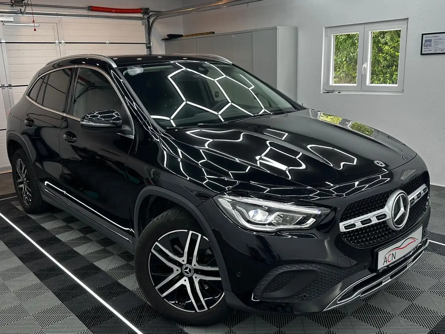 Mercedes-Benz GLA 200 FACELIFT/DAB/WIDESCREEN/PROGRESSIVE LINE Schwarz - 1