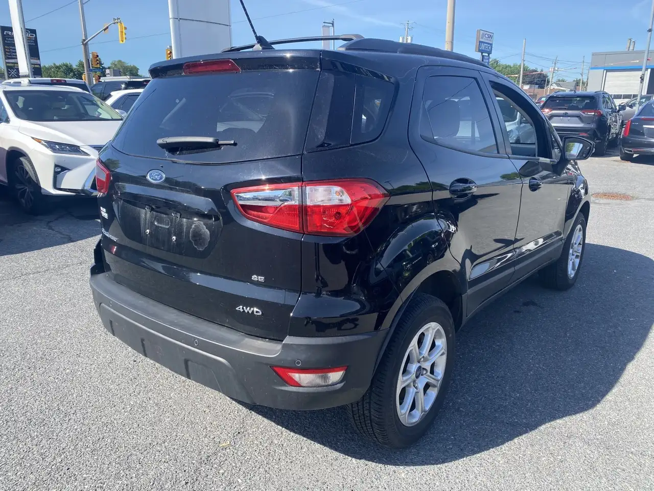 Ford EcoSport photo Ford EcoSport