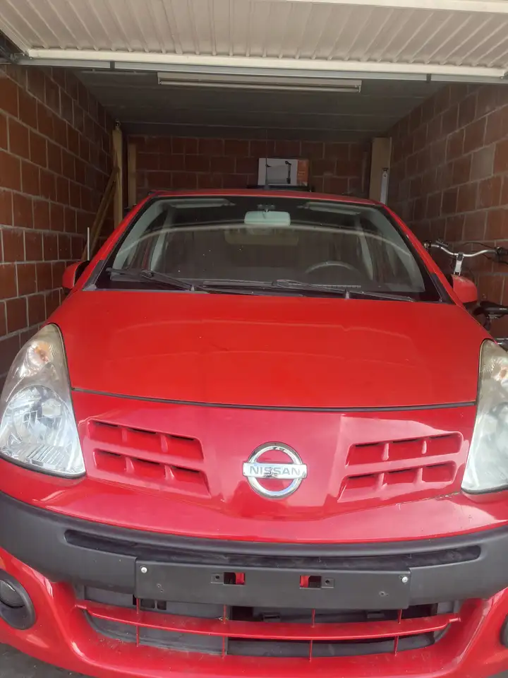 Nissan Pixo