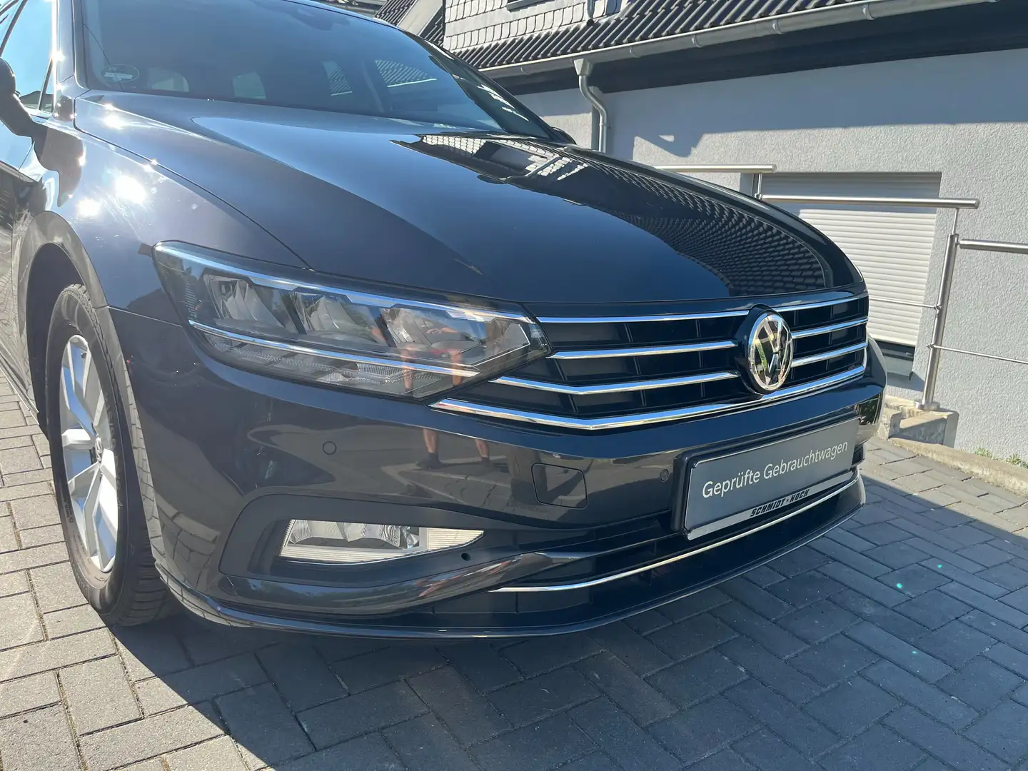 Volkswagen Passat Variant 1.6 TDI Business*LED,Navi,Kamera,App,ACC,elek.Heck Grau - 2