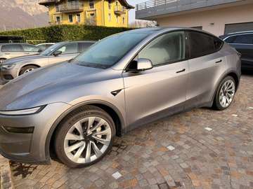 Model Y 2025 Long Range Launch Series awd