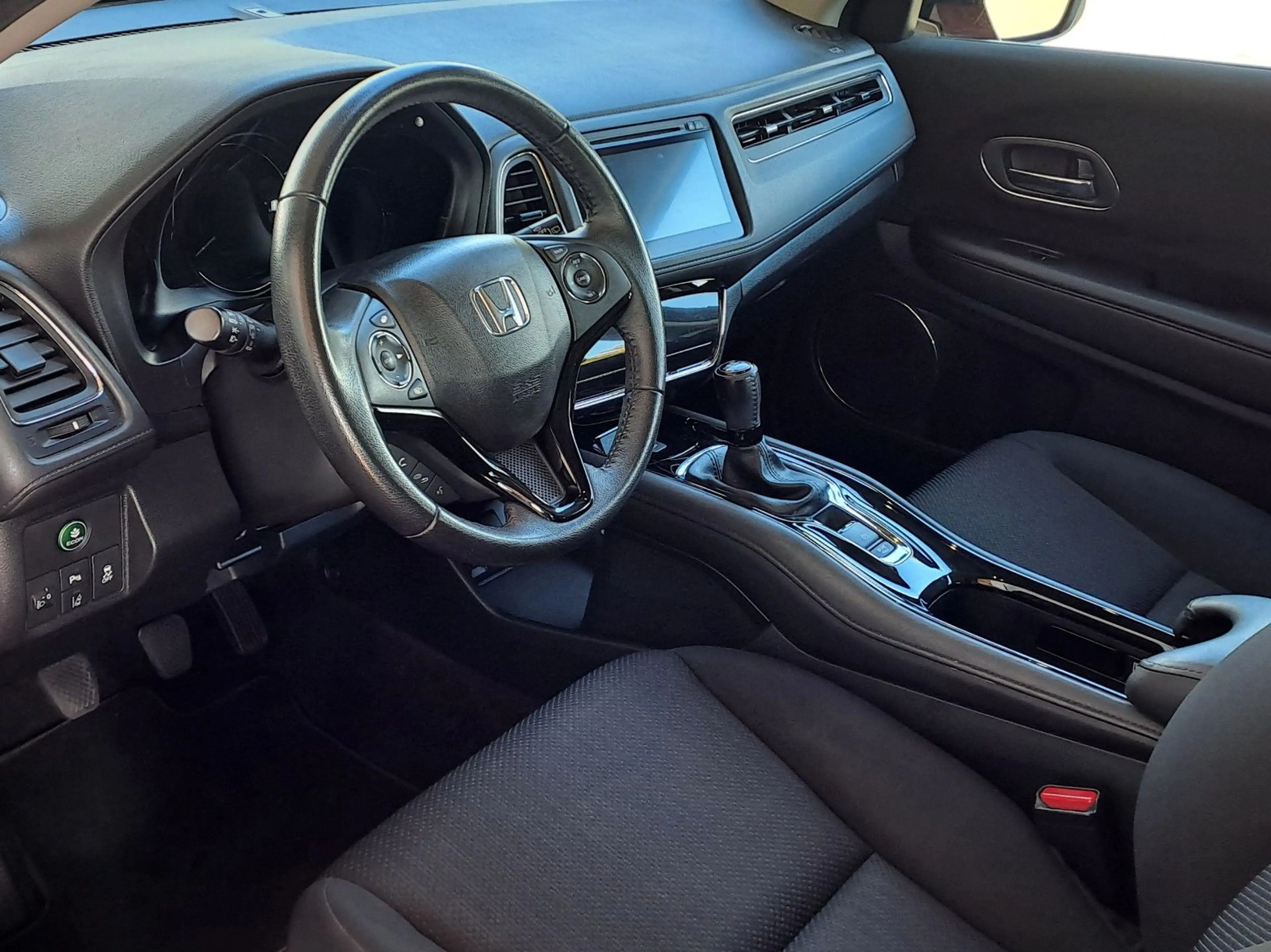 Honda HR-V 1.5 i-VTEC Elegance — photo 9