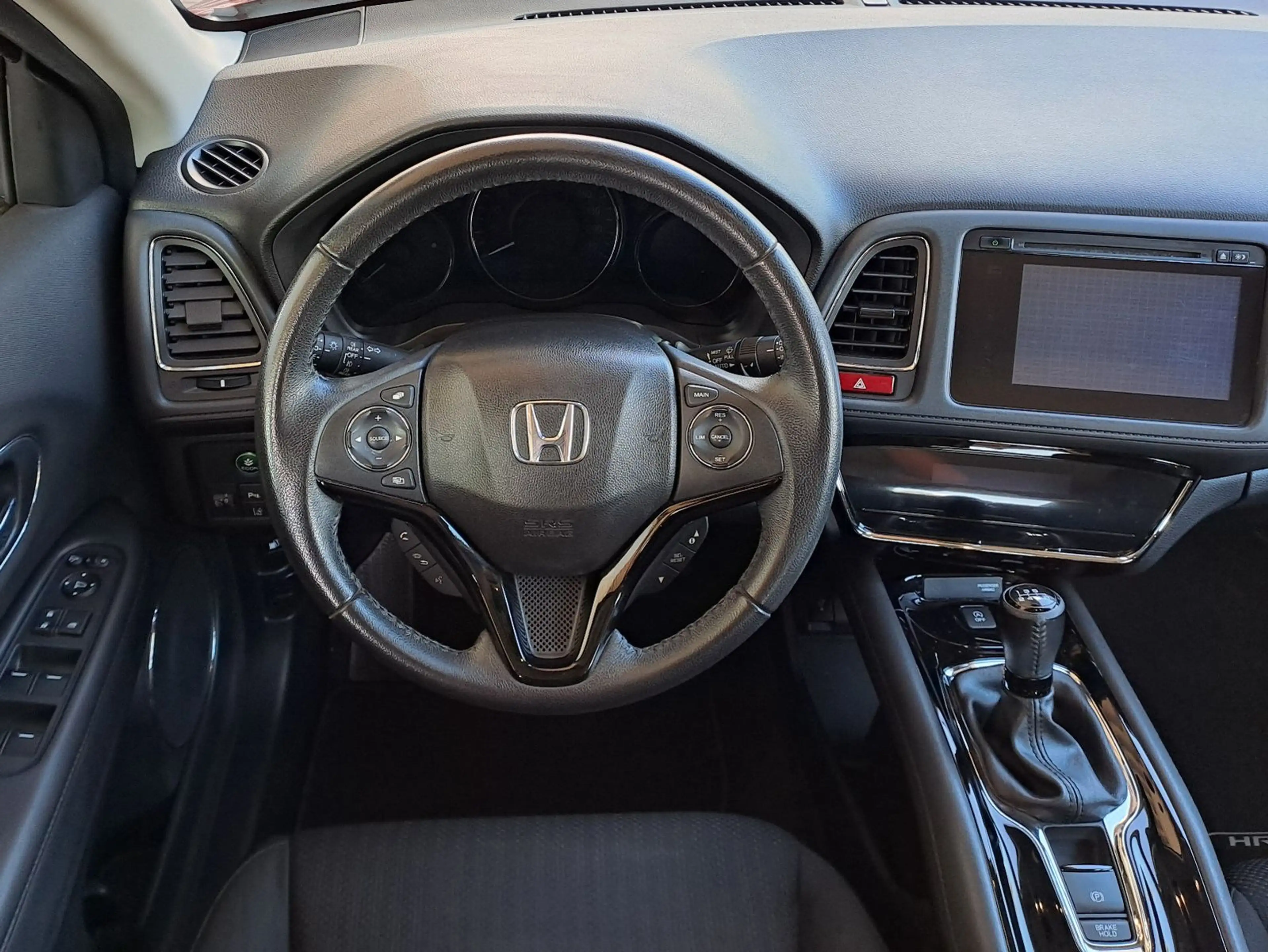 Honda HR-V 1.5 i-VTEC Elegance — photo 11