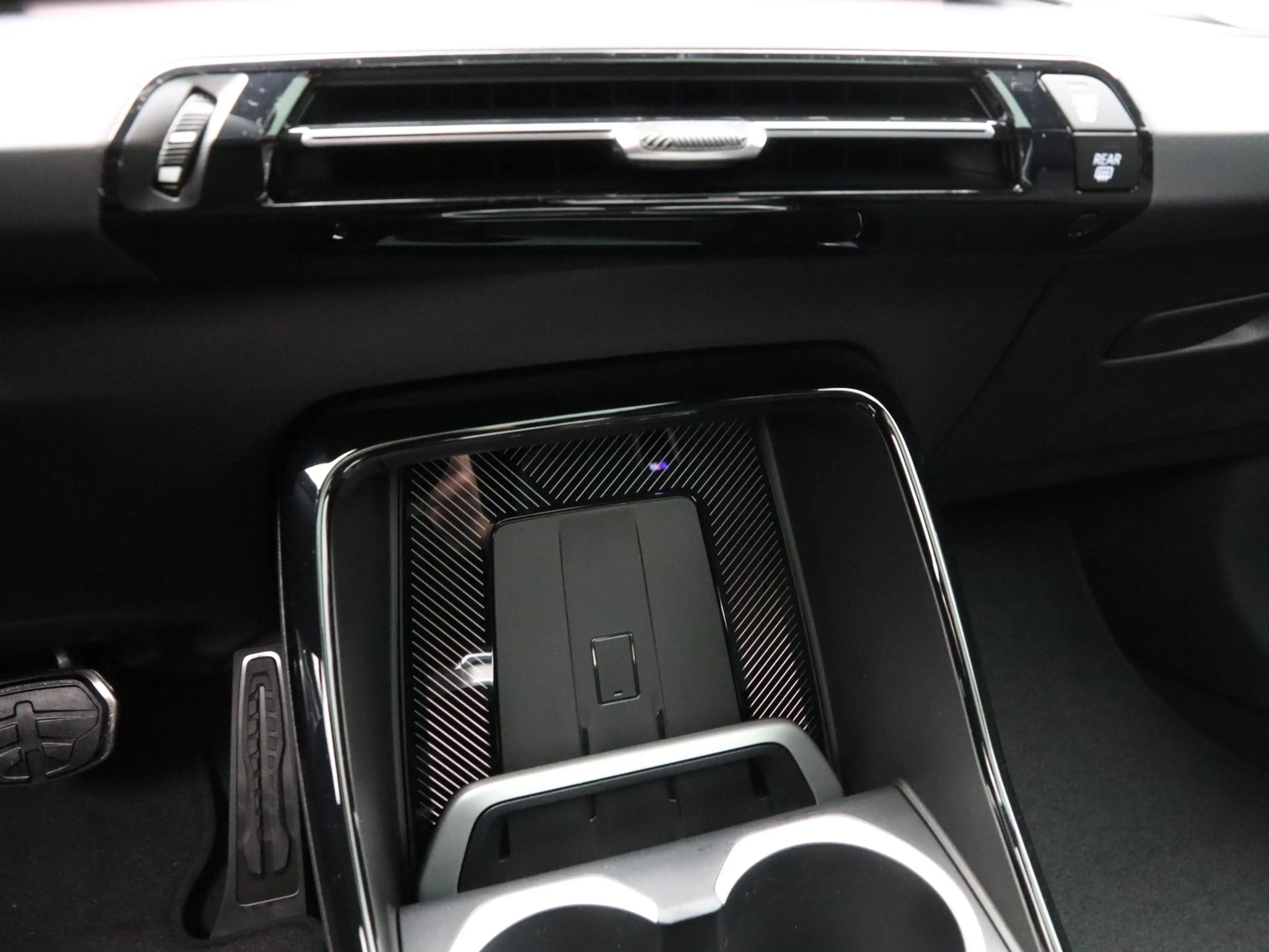 BMW X2 sDrive20i ANGLESEY GREEN — photo 14