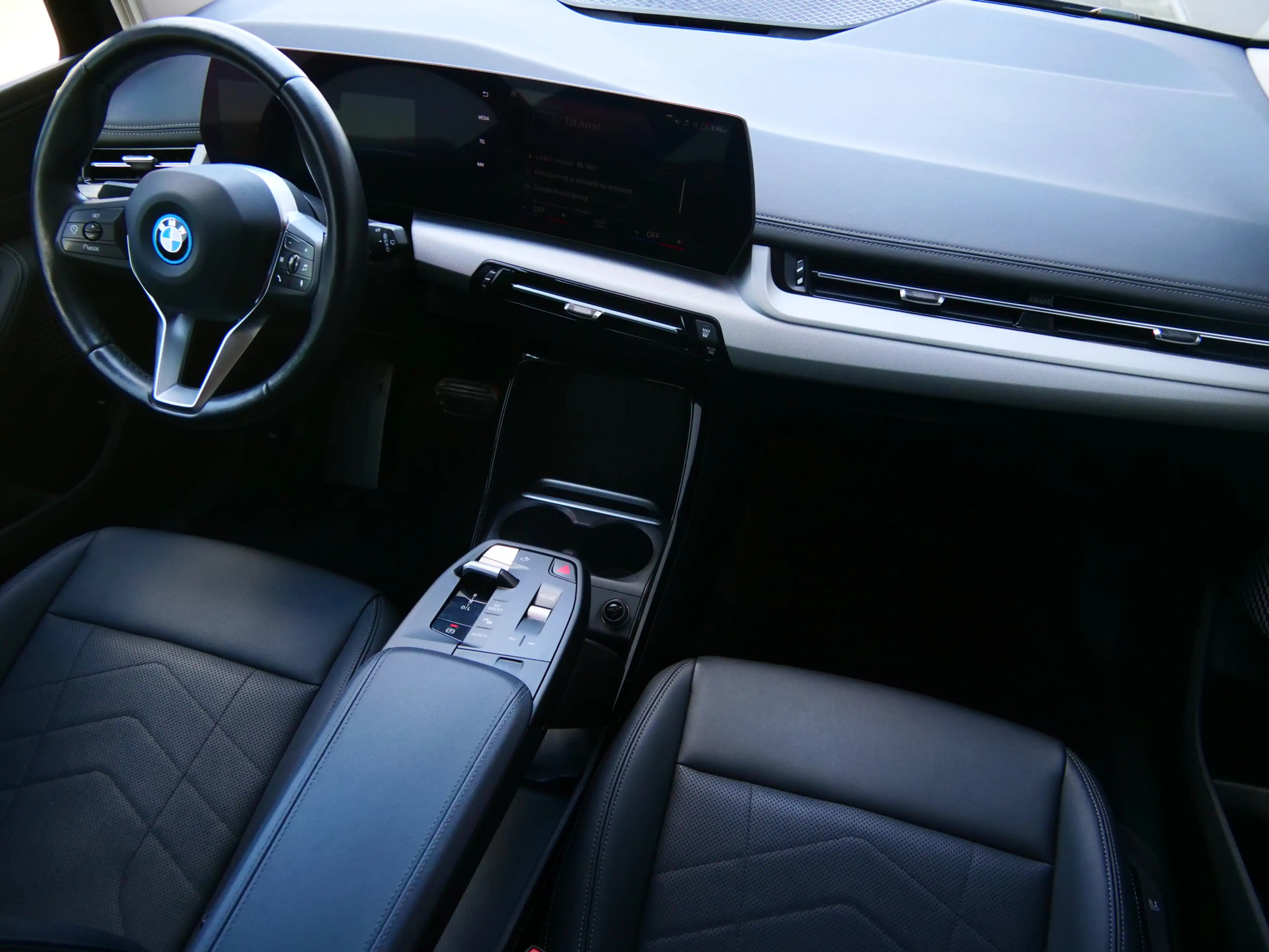 BMW 225 2-serie Active Tourer 225e xDrive 245 Pk Automaat — photo 2