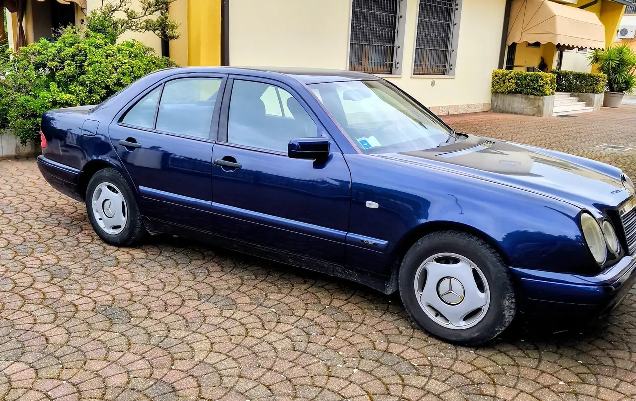 Mercedes-Benz 250 classic, foto 3