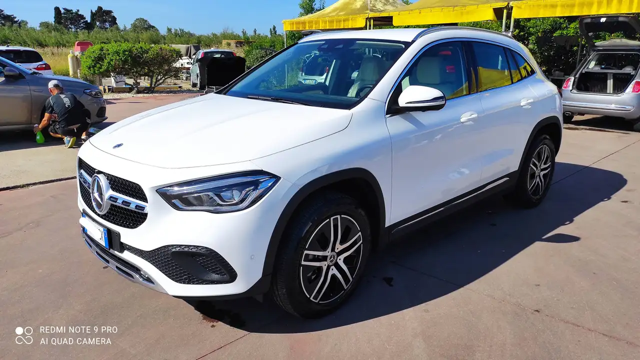 Mercedes-Benz GLA 200