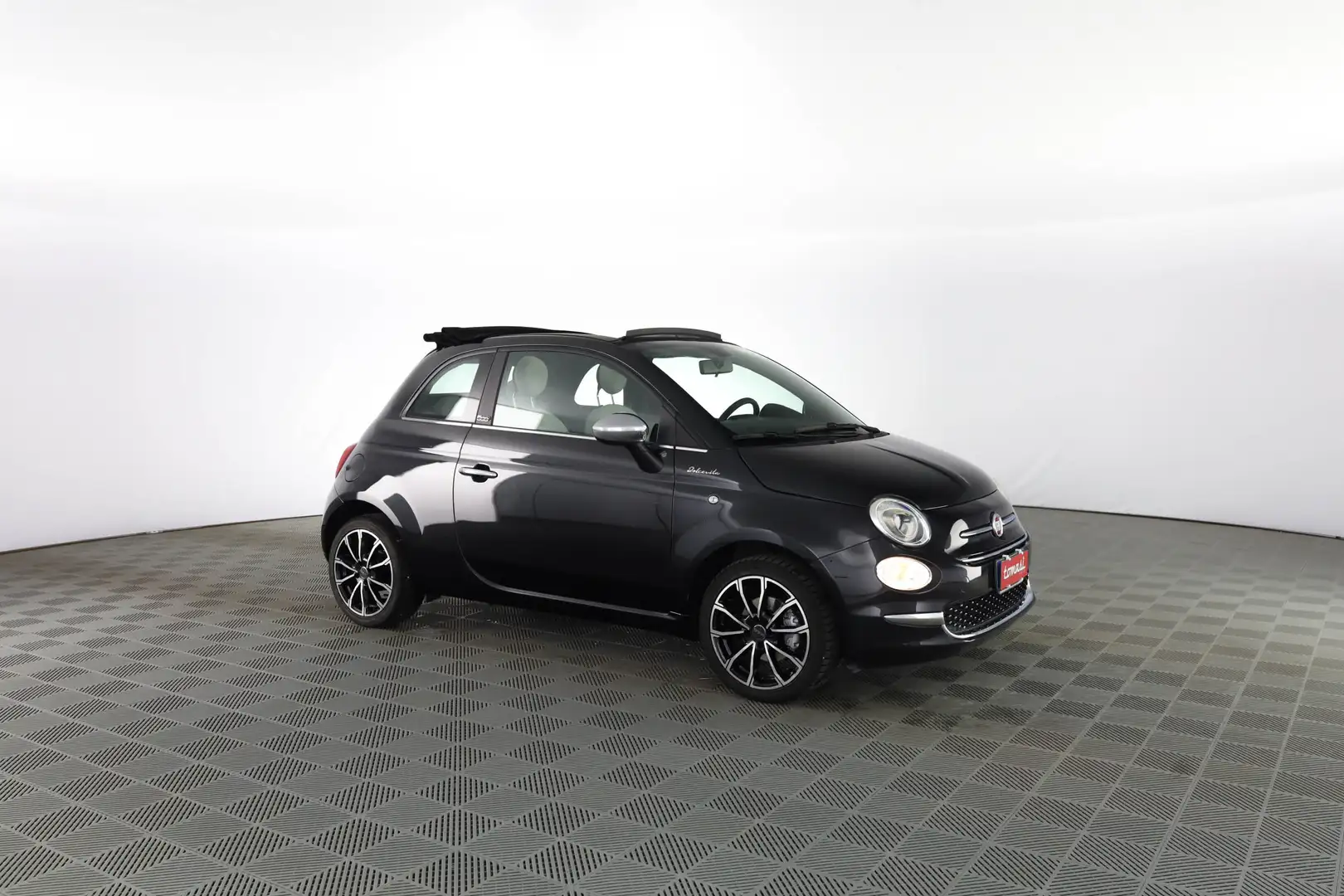 Fiat 500C 1.0 Hybrid Dolcevita Nero - 2