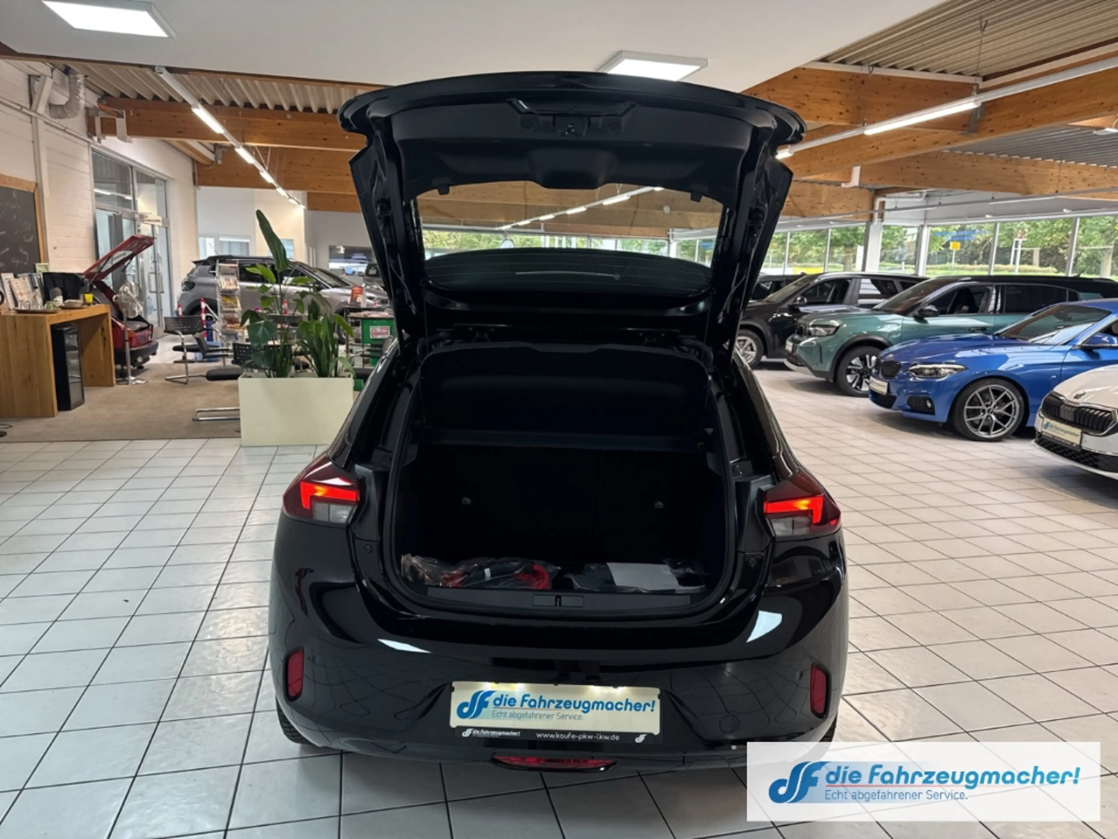 Opel Corsa-e *Alu, Wärmepumpe, SHZ*Edition Apple CarPlay Androi — photo 15
