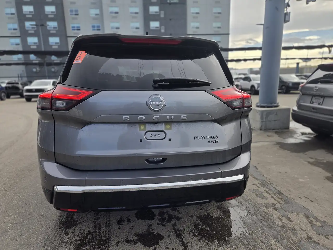 Nissan Rogue снимка Nissan Rogue