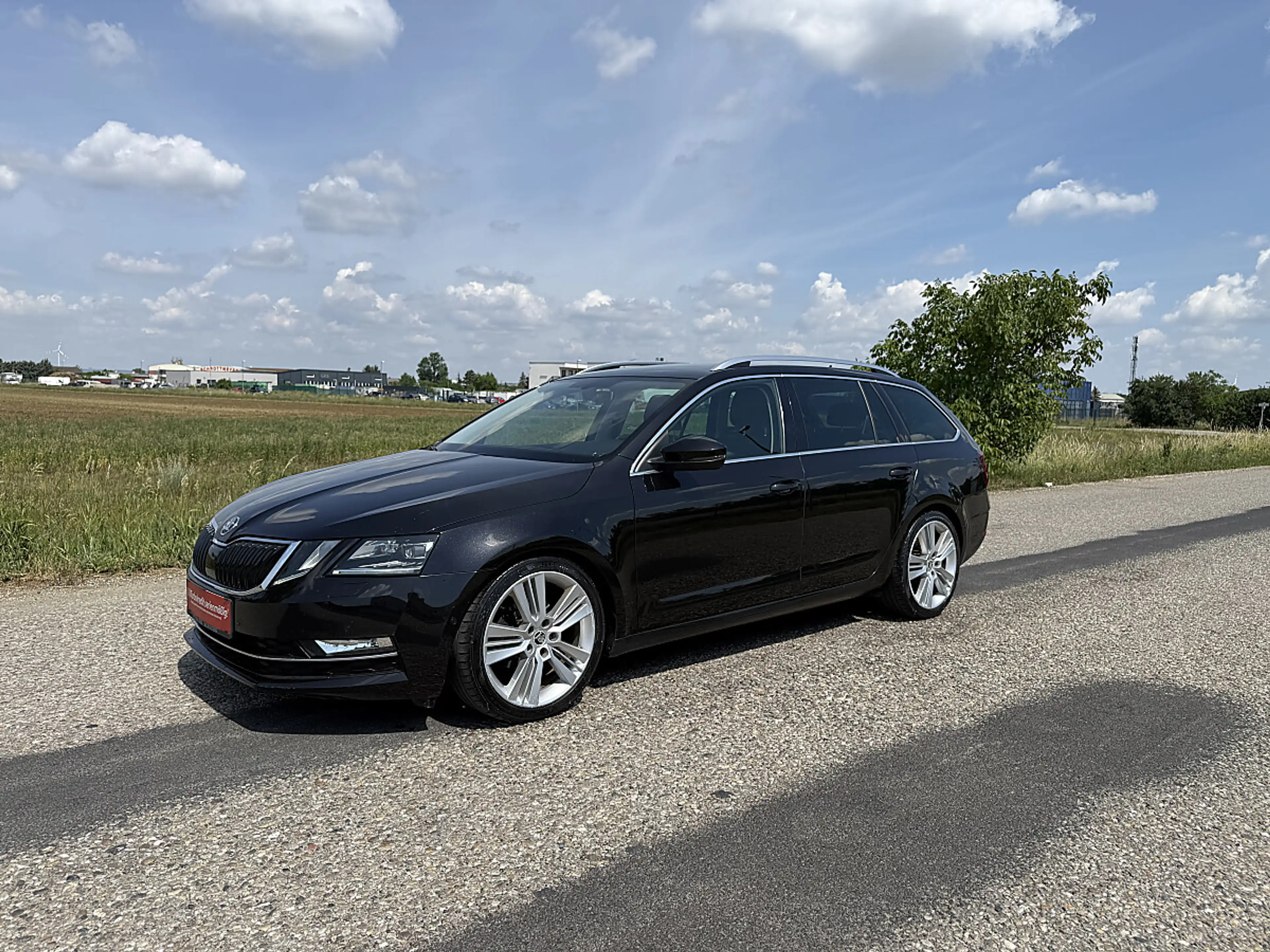 Skoda Octavia Combi 2,0 Style TDI 4x4 DSG — photo 2