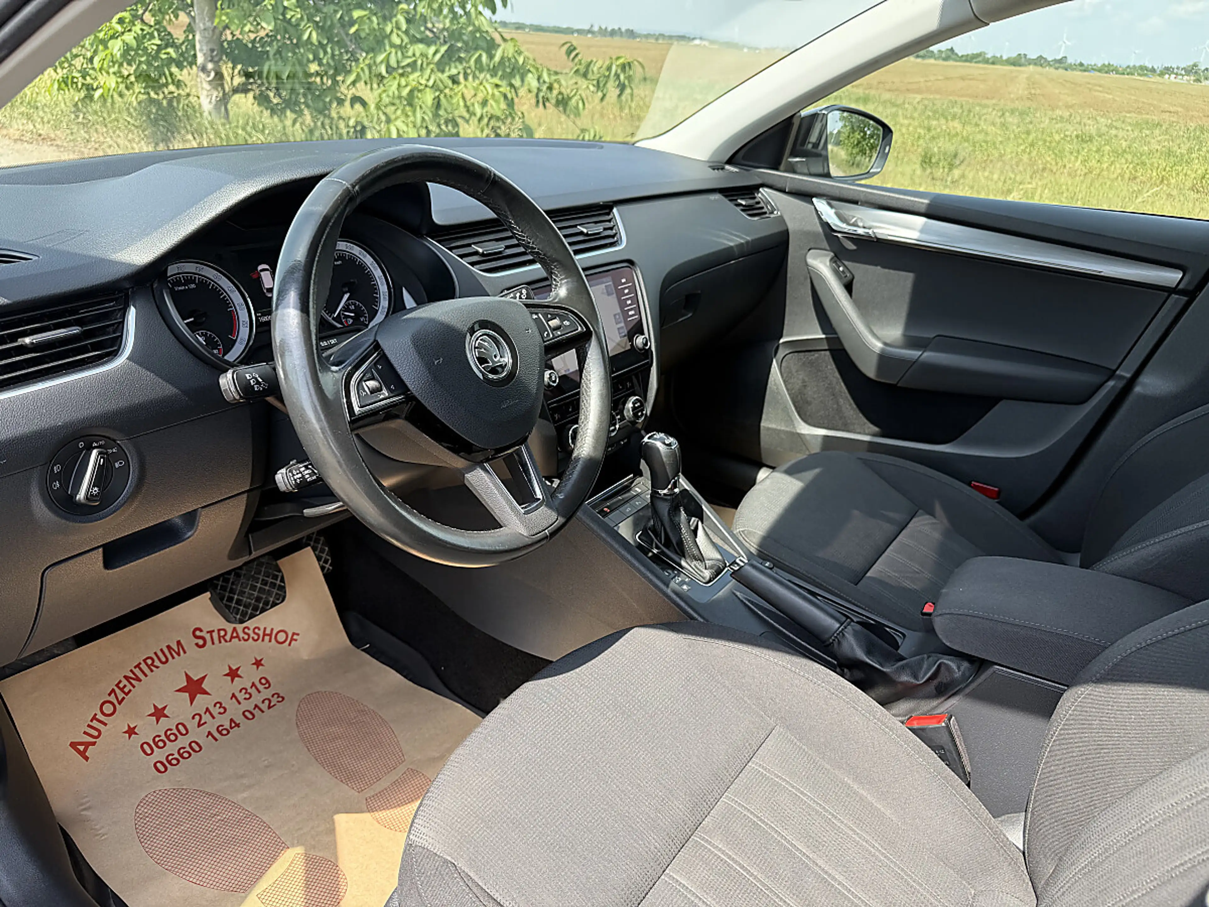 Skoda Octavia Combi 2,0 Style TDI 4x4 DSG — photo 6