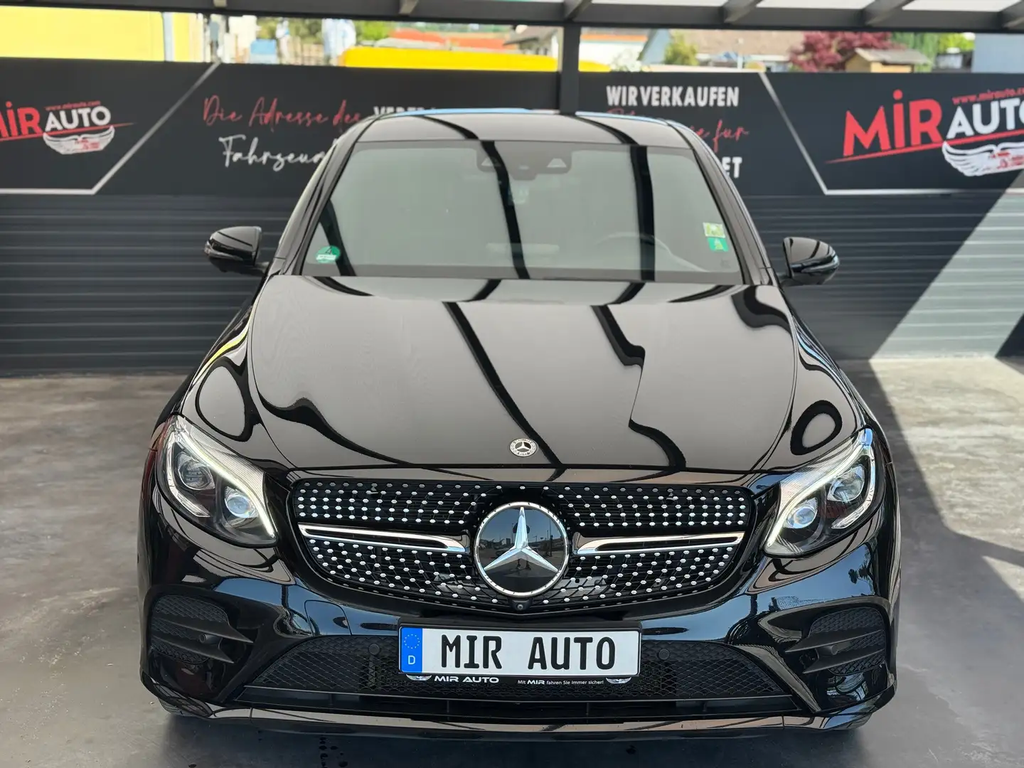 Mercedes-Benz GLC 250 GLC 250d 4Matic/ AMG-Line Schwarz - 2