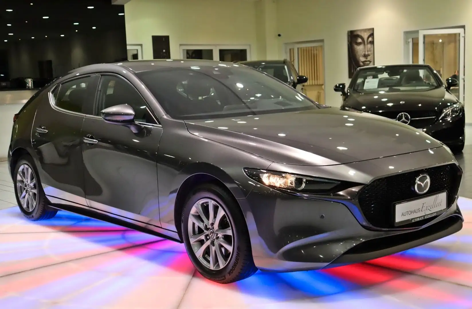 Mazda 3 Lim. Selection*LED*NAVI*KAMERA*SHZ*ALU*HEAD UP Gris - 2