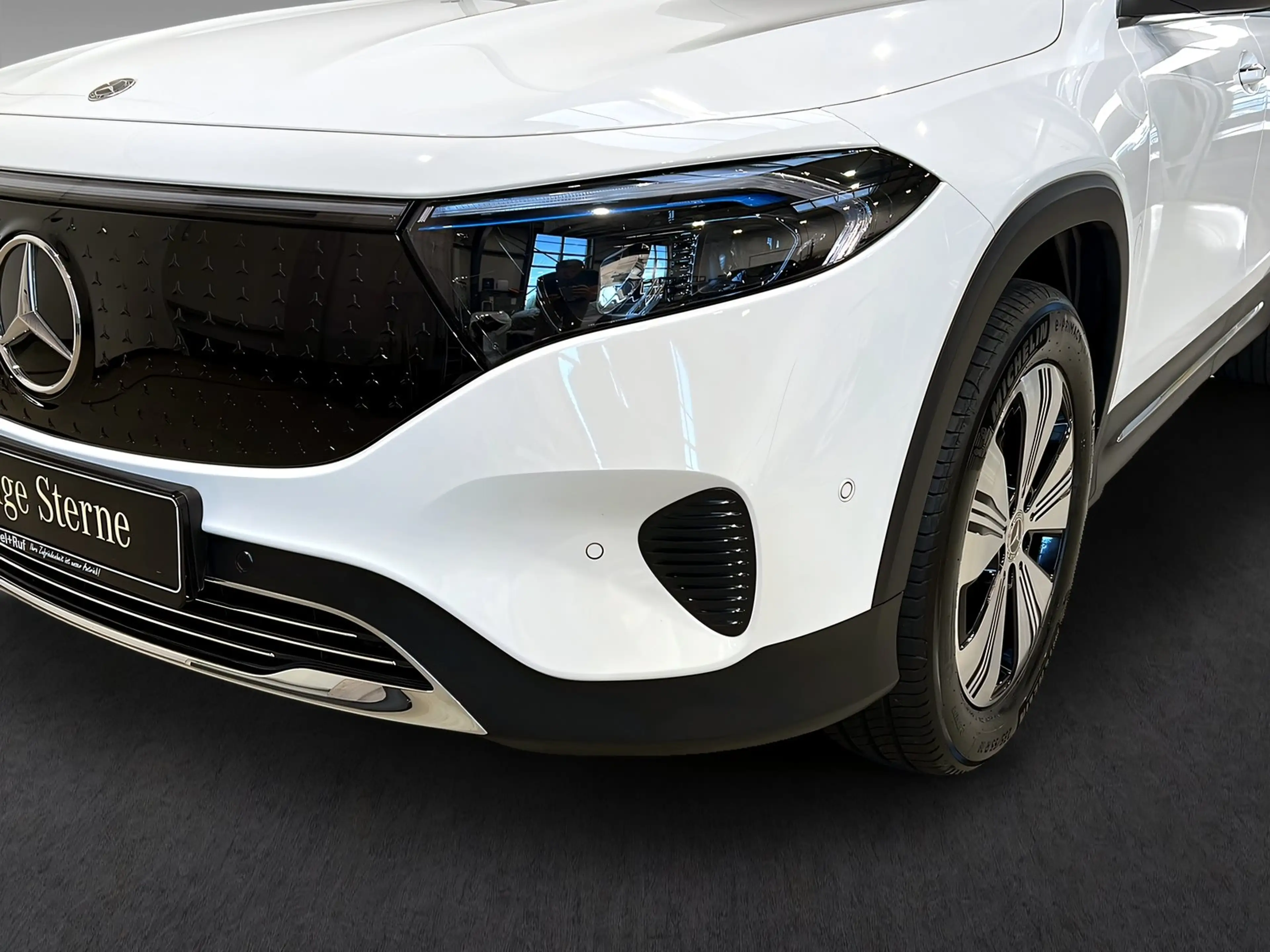 Mercedes-Benz EQB 250 + PROGRESSIVE+LED+CarPlay+LrHz+HandsFree — photo 3