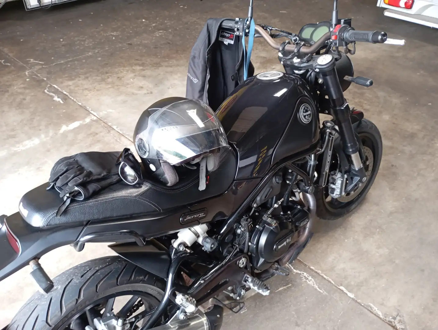 Benelli Leoncino 500 Чорний - 1