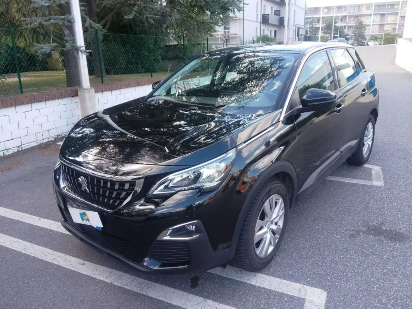 Peugeot 3008 BlueHDi 130 S&S Business Noir - 1
