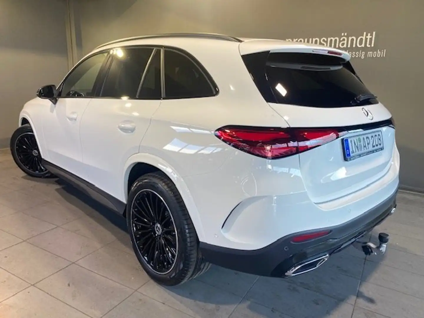 Mercedes-Benz GLC 300 d 4M AMG Night Dist/Pano/AHK/20"/360°/To Weiß - 2