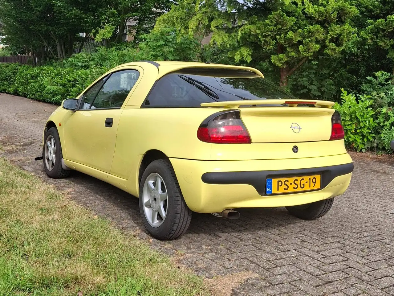 Opel Tigra 1.4i-16V, foto 2