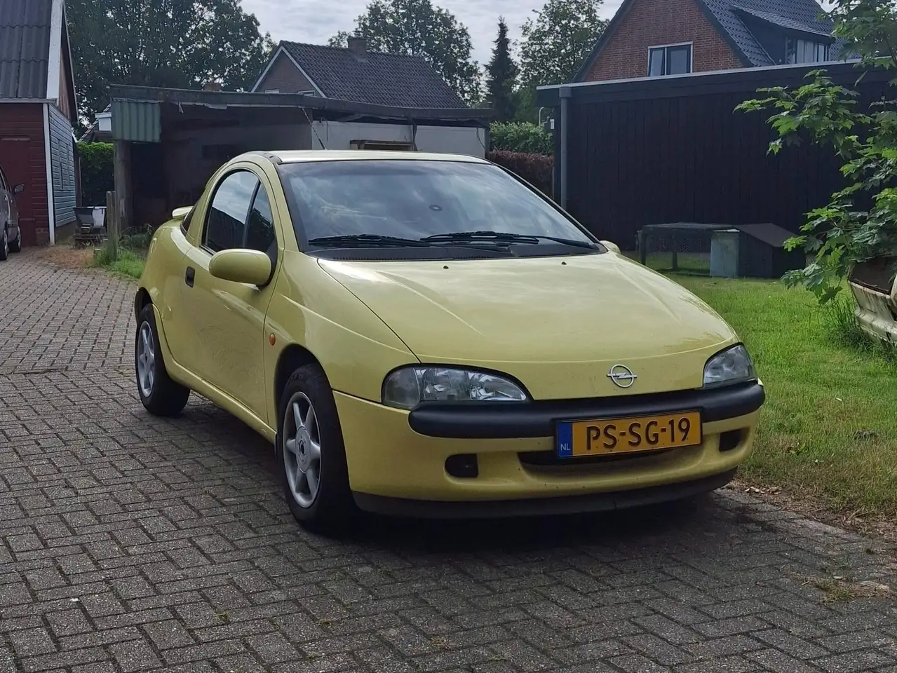 Opel Tigra 1.4i-16V, foto 3