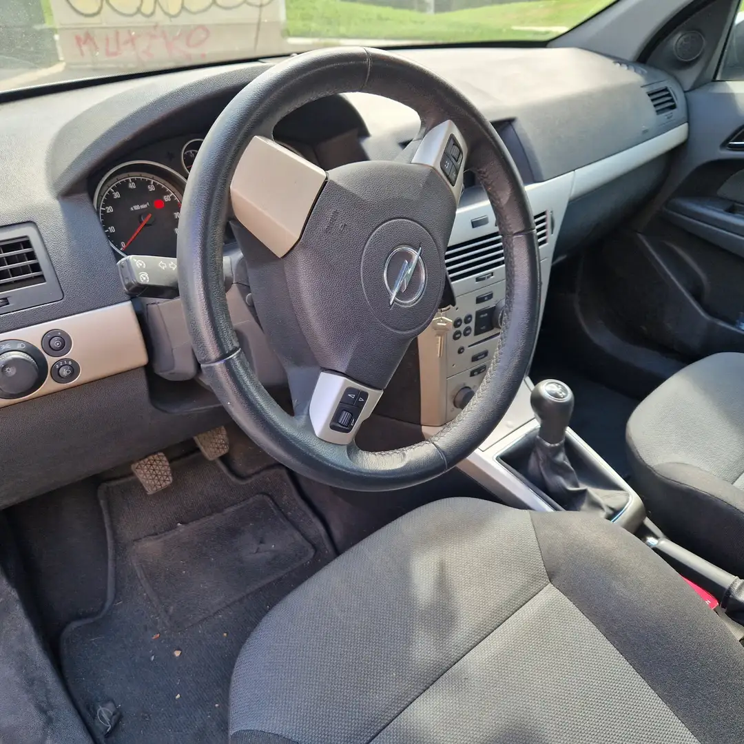 Opel Astra Astra 1.6 16v Enjoy Enjoy Gris - 2