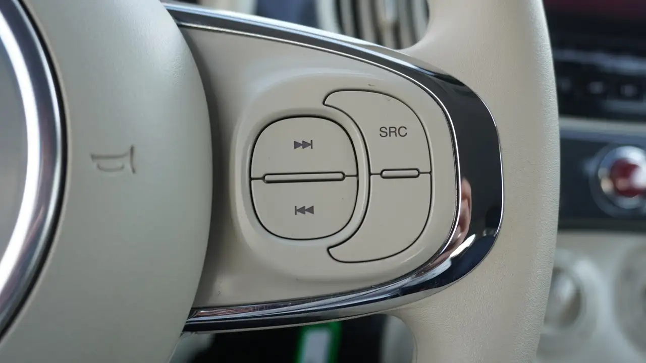 Fiat 500 1.0 M-Hybrid Sitzheizung Tempomat DAB, миниатюра 17