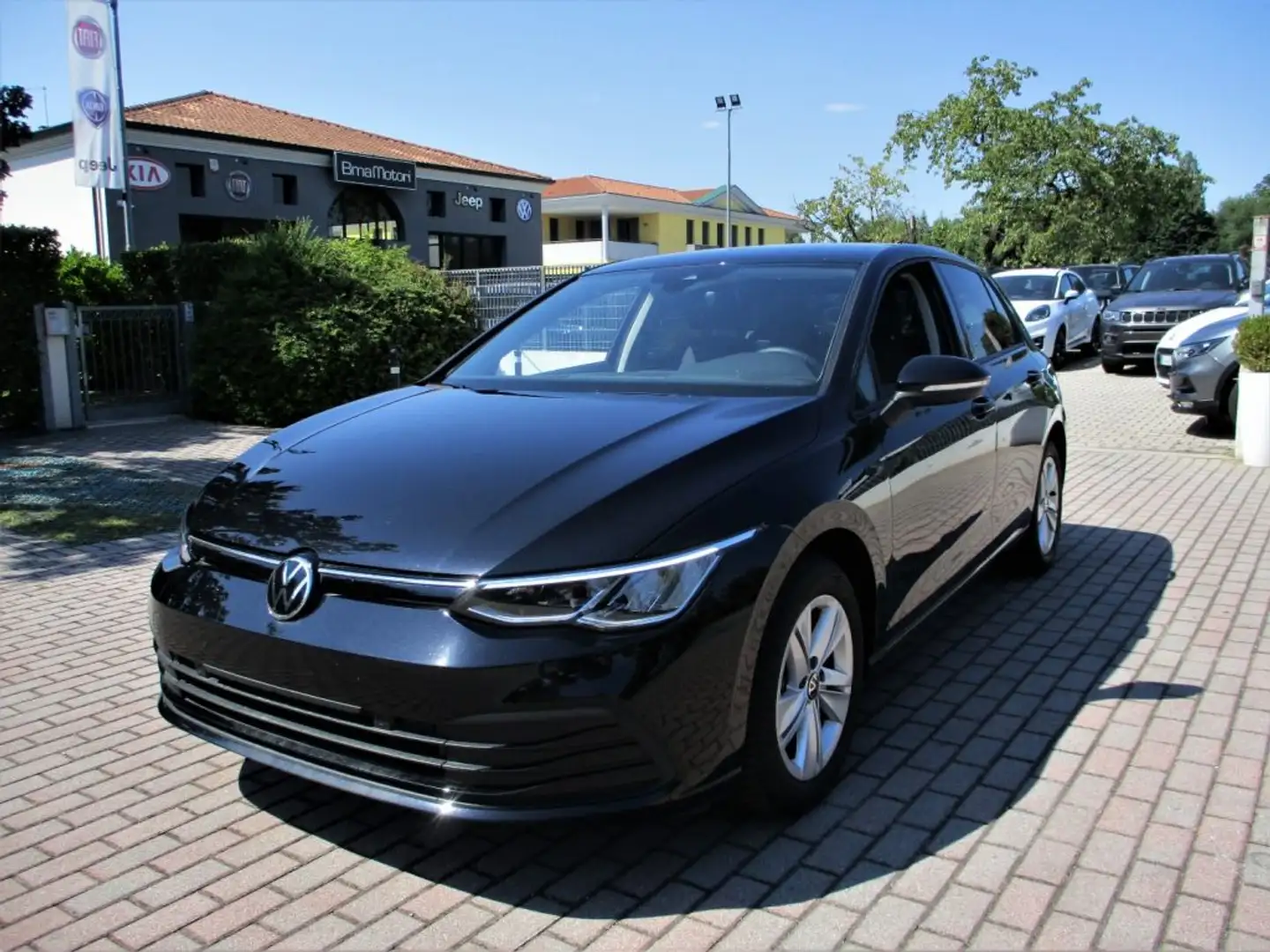 Volkswagen Golf 2.0 TDI DSG 5p. Life NAVI/ACC Nero - 2