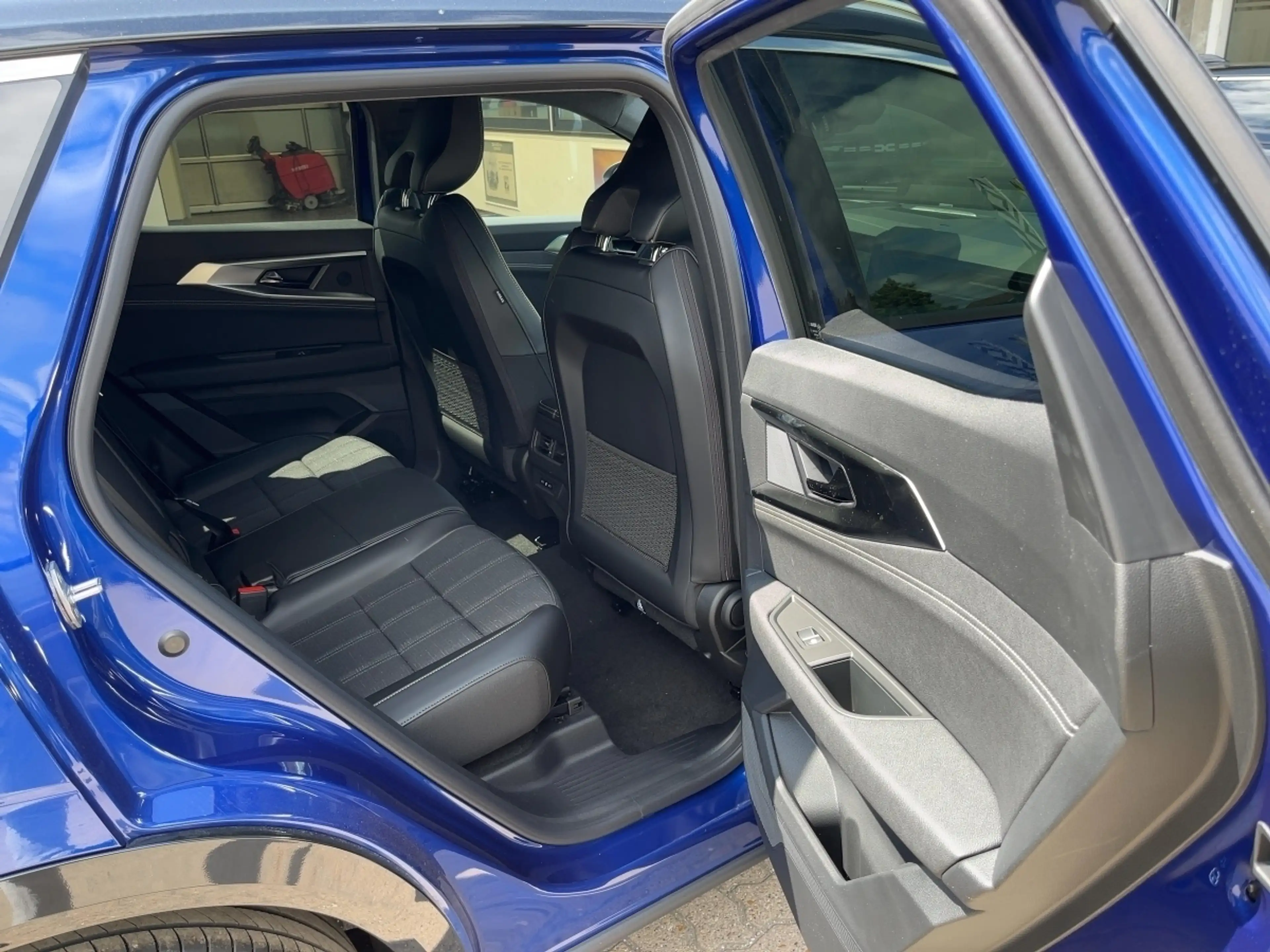 Renault Austral Iconic E-Tech Full Hybrid 200+PANO+H/K+NAVI+ — photo 12