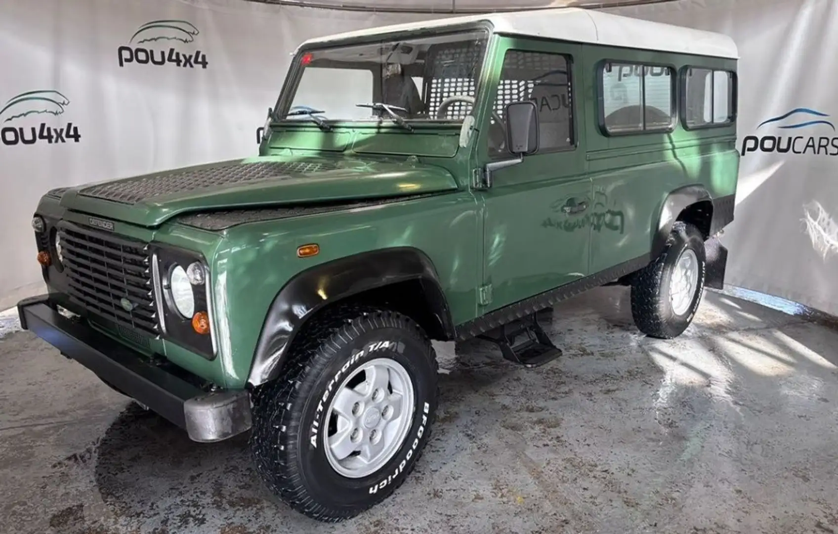 Land Rover Defender 110TDI Techo Duro Verde - 2