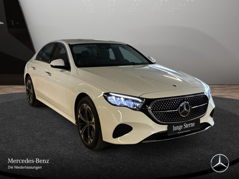 Mercedes-Benz E 300 e 4M Hybrid Avantgarde 360° Distr. LED PTS — photo 5