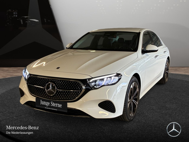 Mercedes-Benz E 300 e 4M Hybrid Avantgarde 360° Distr. LED PTS — photo 2