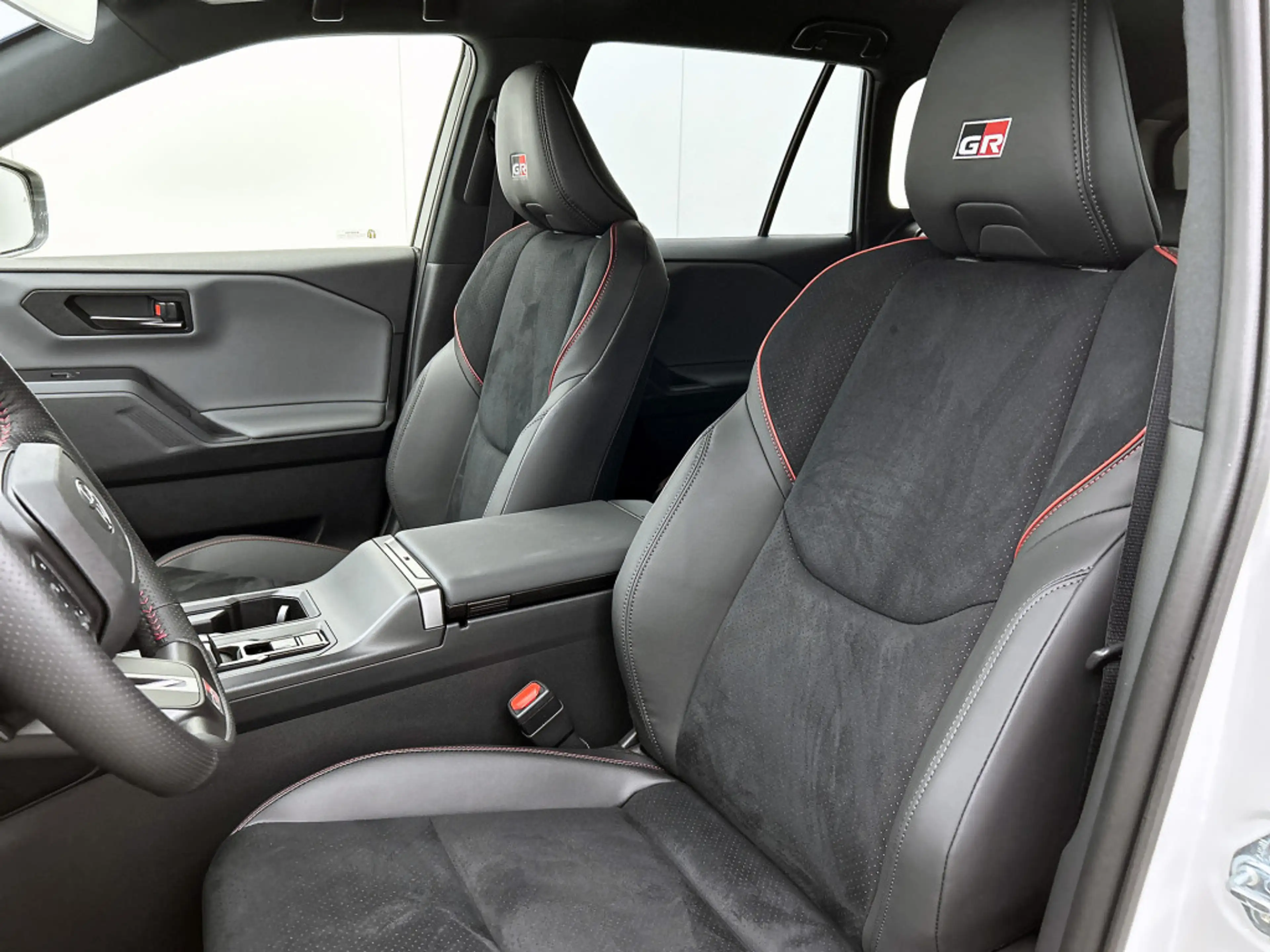 Toyota RAV 4 2.5 Hybrid AWD 200 GR Sport Hybride zonder Stekker — photo 14