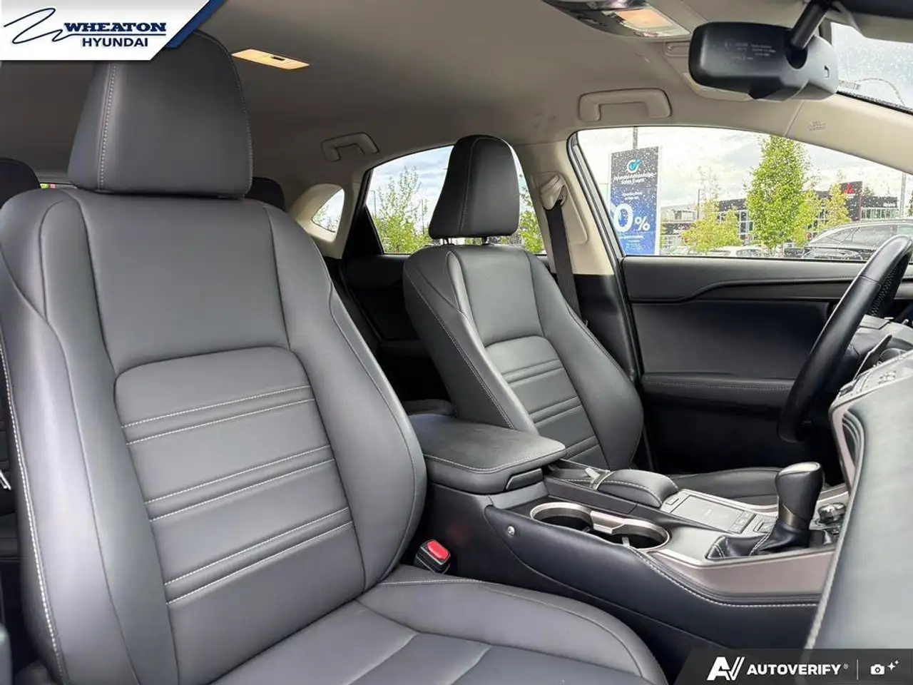 Lexus NX снимка Lexus NX