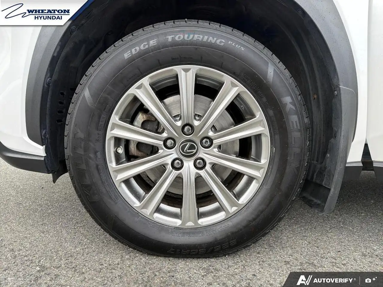 Lexus NX снимка Lexus NX