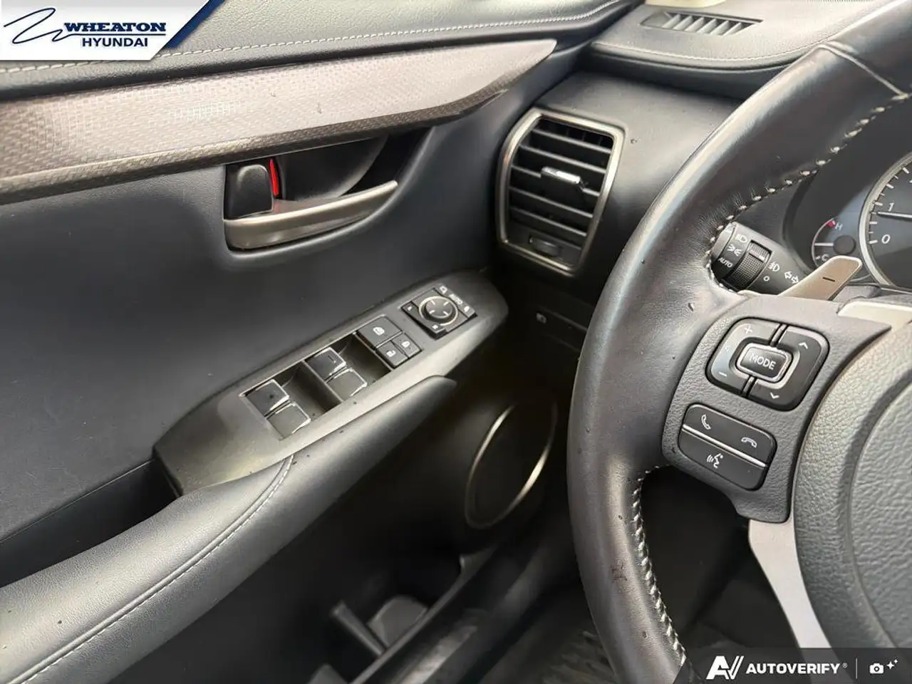 Lexus NX снимка Lexus NX
