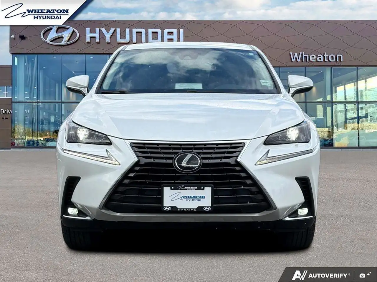 Lexus NX снимка Lexus NX