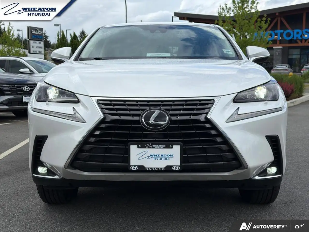 Lexus NX снимка Lexus NX