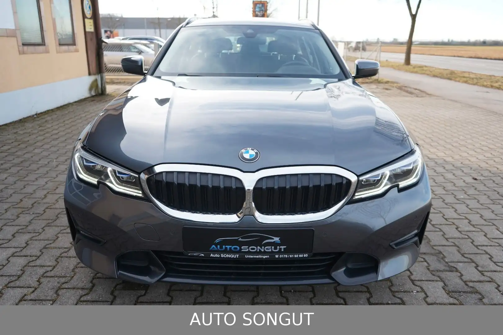 BMW 320 d T. Sport Line*LASER*VIRTUAL*HIFI*HEAD-UP* Grau - 2