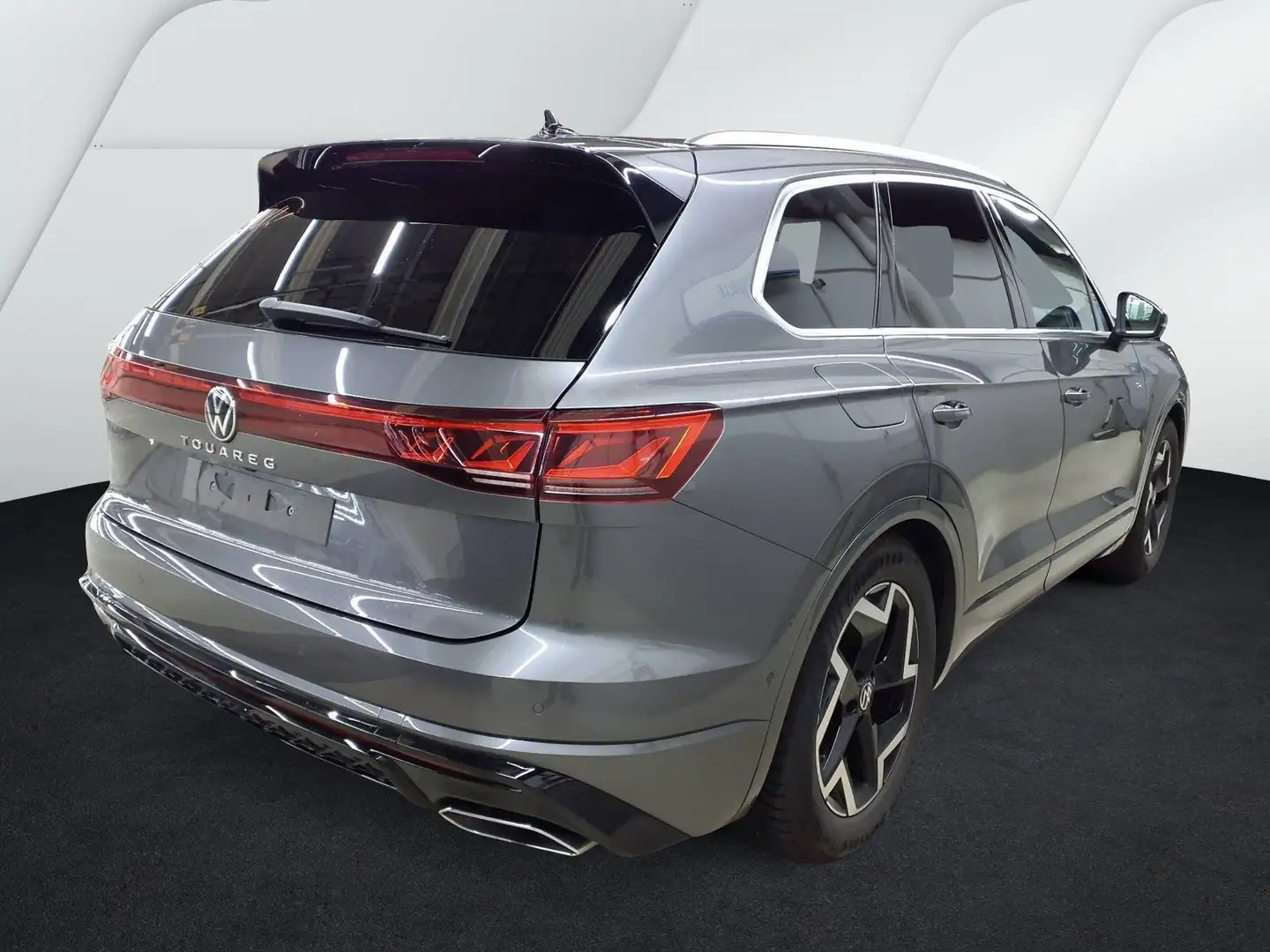 Volkswagen Touareg V6 TDI 4Motion R-Line*HUD*LUFT*LEDER*AHK*SitzKlima Grau - 2