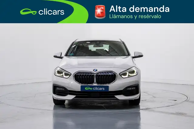 BMW 1 Series view 2