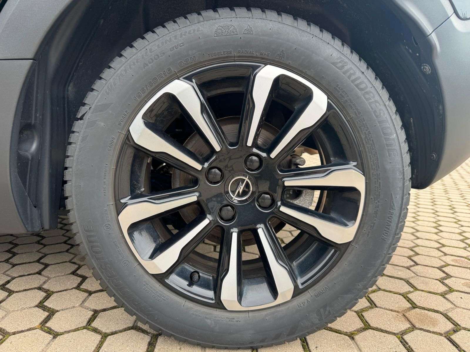 Opel Crossland X