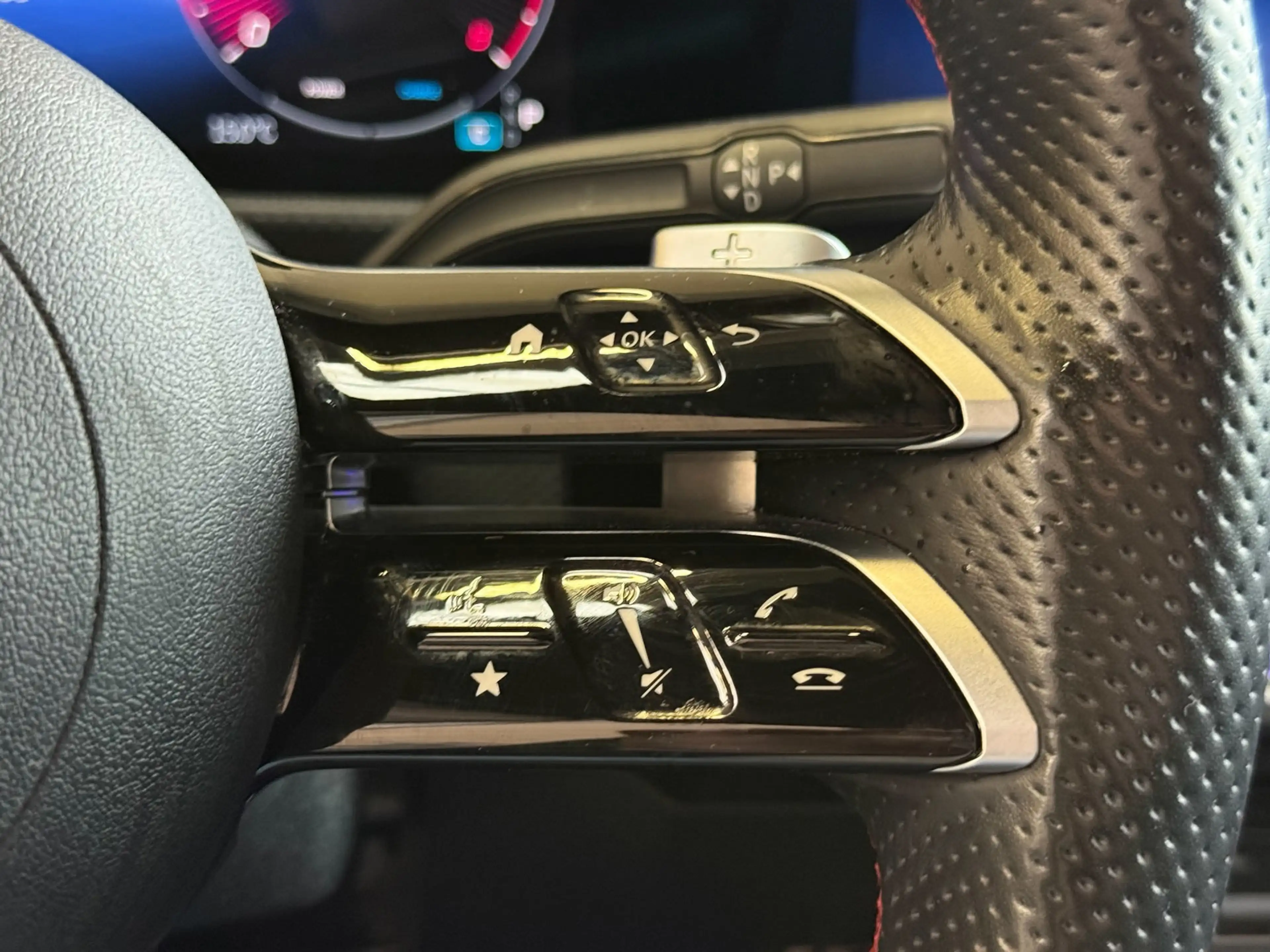 Mercedes-Benz A 180 AMG Black Line, Automaat, Panoramadak, Navi, Camer — photo 18
